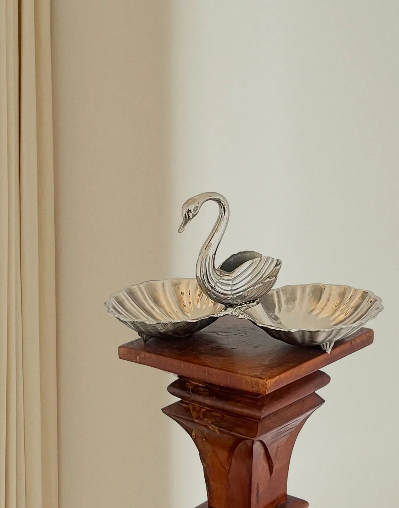 Ornate Swan Shell Dish