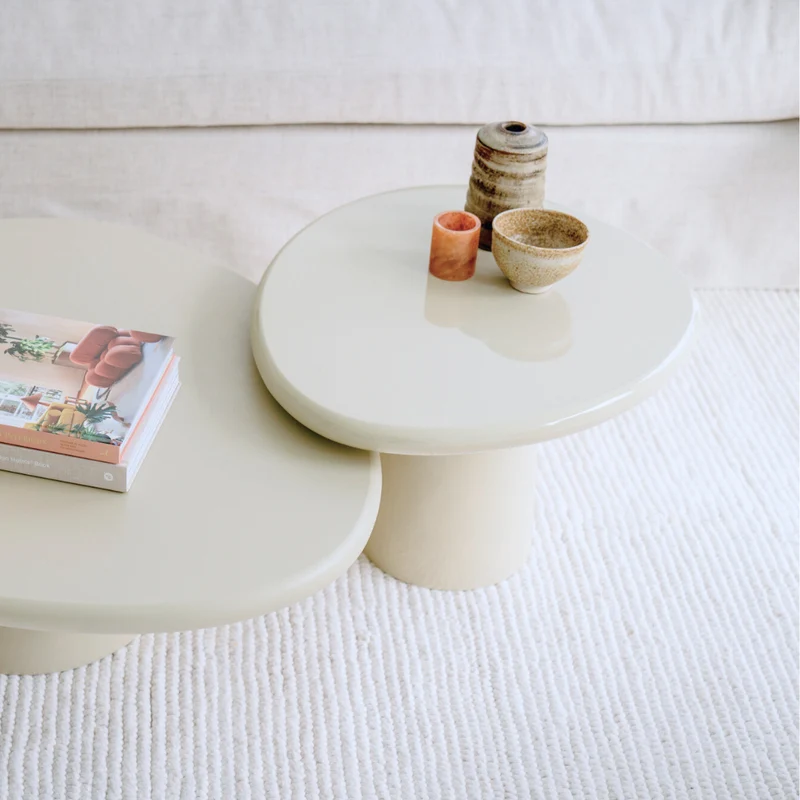 Table basse Microciment Juno - Glossy StoneSkin - Kaki clair - 64 cm