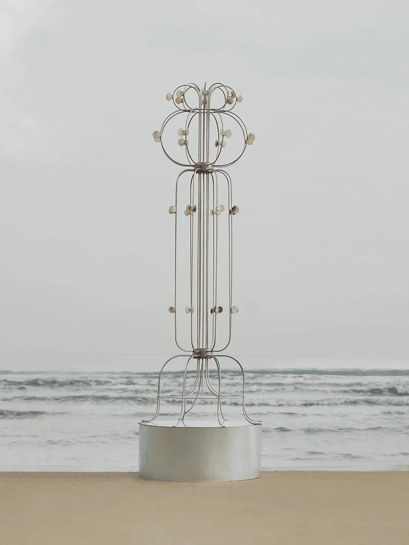 The Floor Lamp With Shells