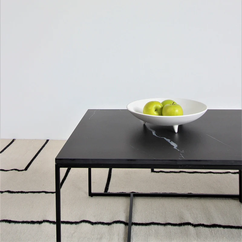 Table Basse en Céramique - Miles - Céramique Noire - 55x55x35cm
