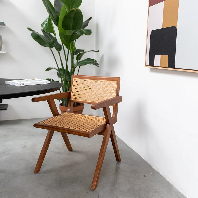Chaise rétro avec accoudoir en noyer/roseau - Ruben