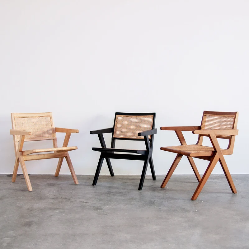 Chaise rétro avec accoudoir en noyer/roseau - Ruben
