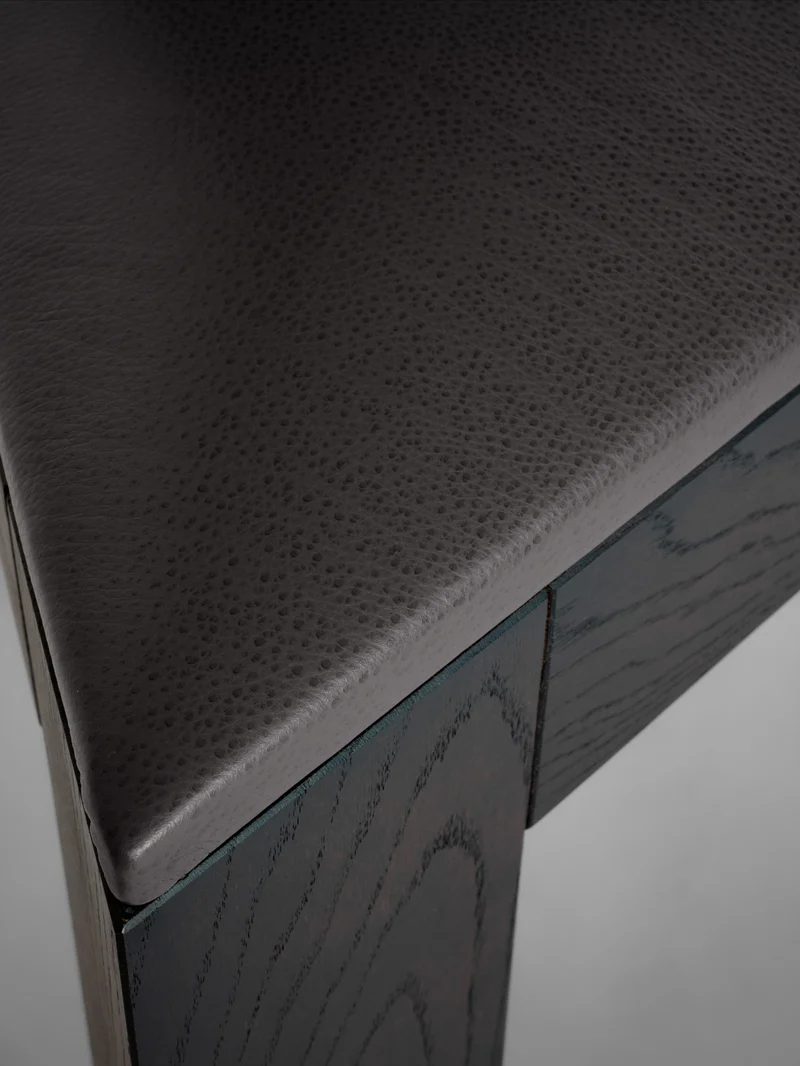 Trigon Chair