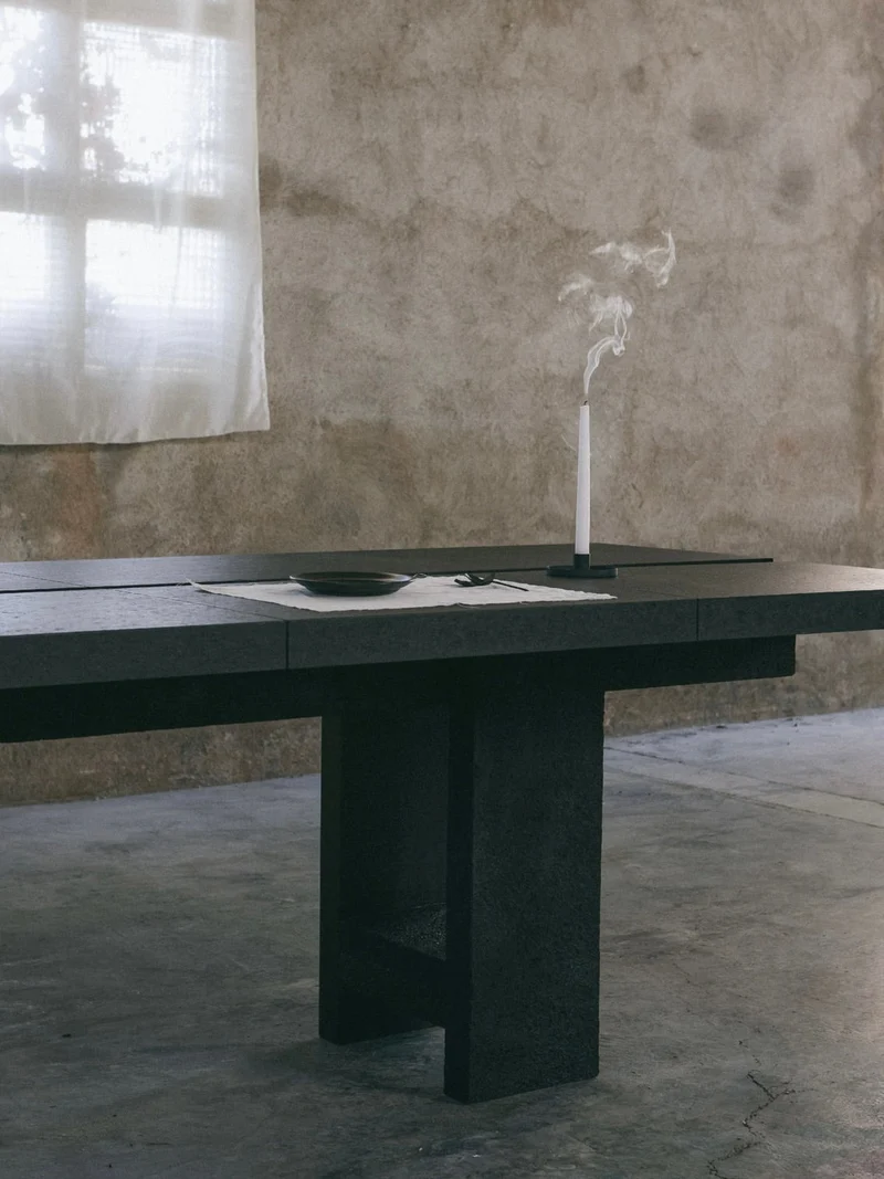 Twin Oaks Dining Table