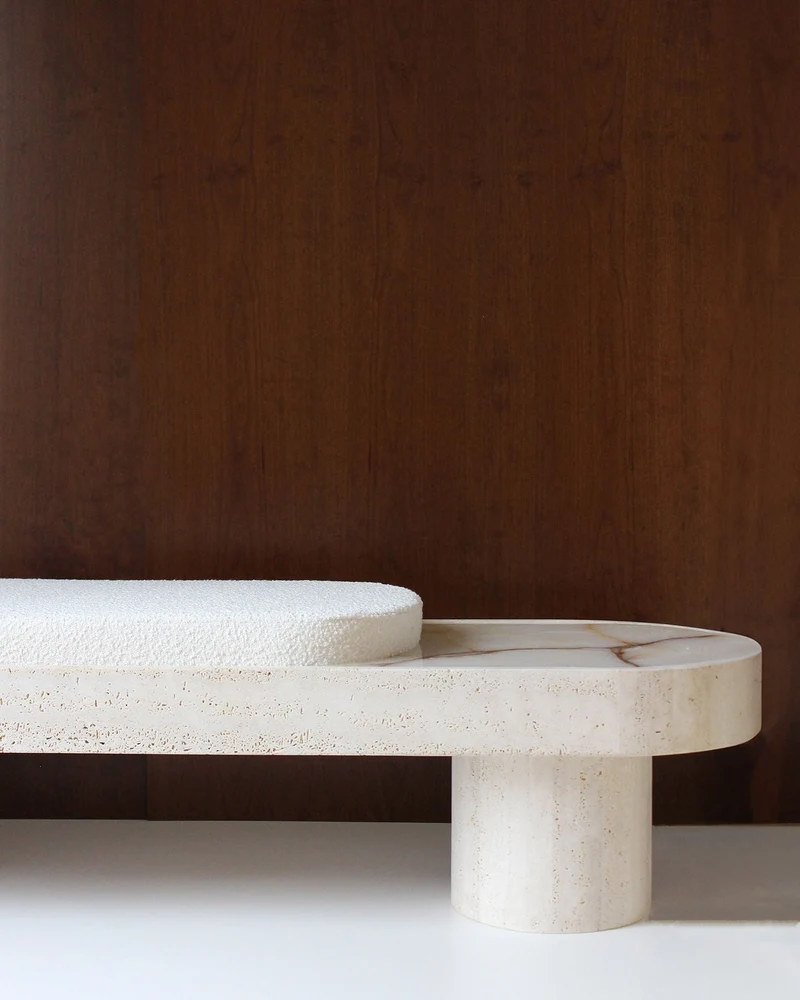 Noto Bench