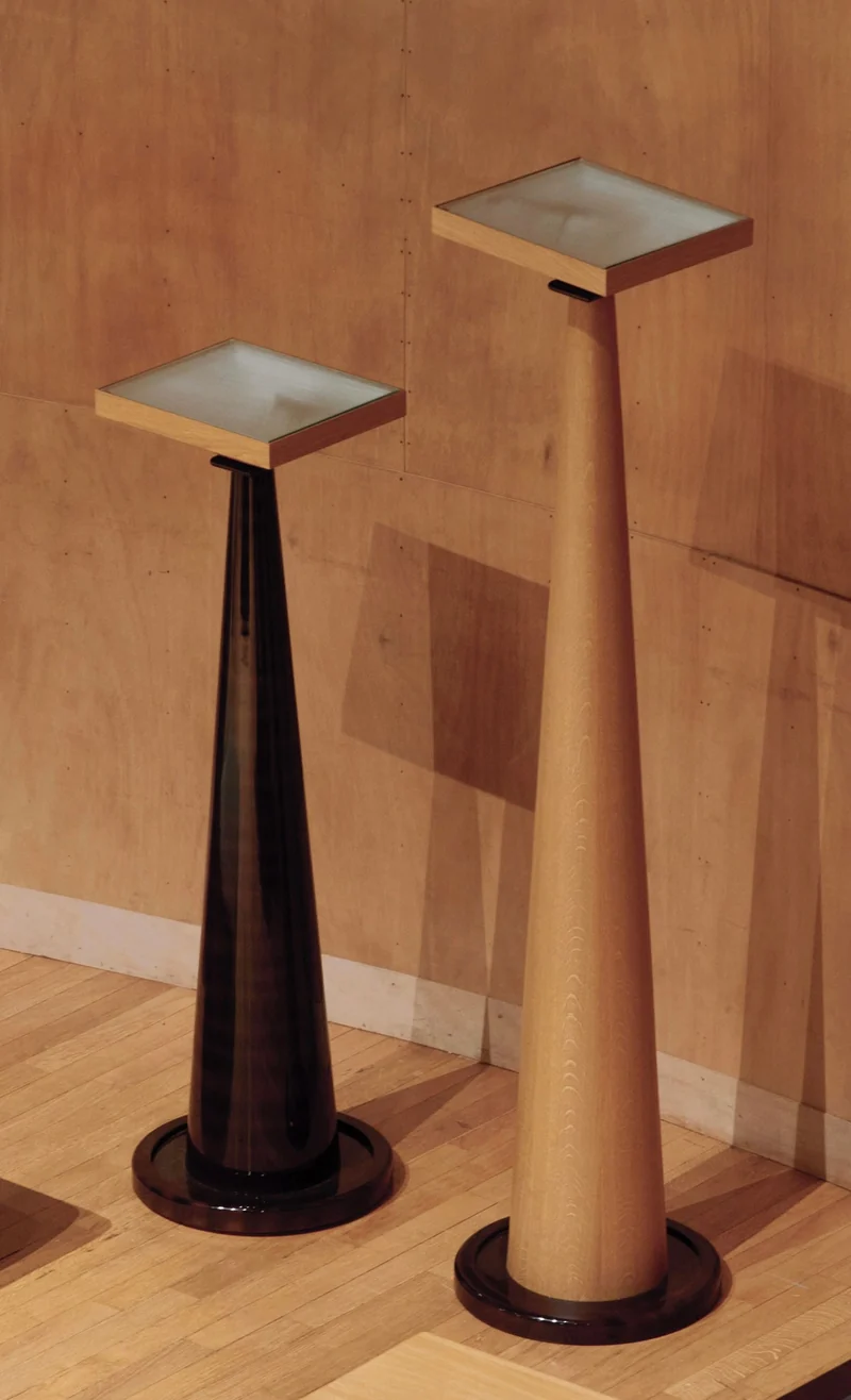 Fontainebleau Floor Lamp in oak and lacquer