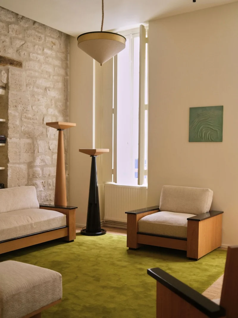 Fontainebleau Floor Lamp in oak and lacquer
