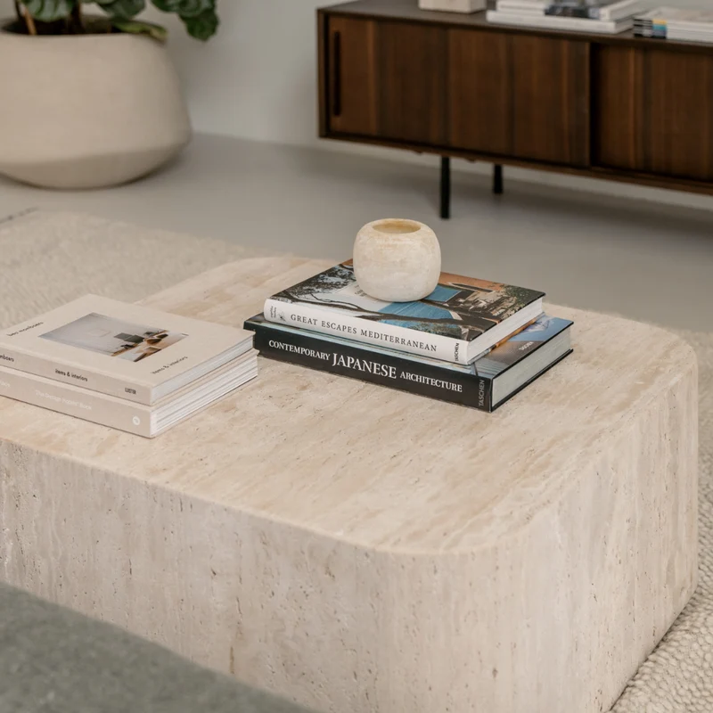 Table basse en travertin Alba - Carrée - 80 cm - Bord arrondi