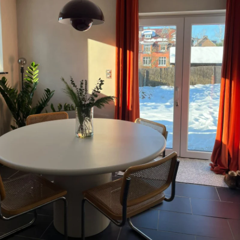 Table à manger ronde - Obi - Aspect béton - StoneSkin - 140 cm