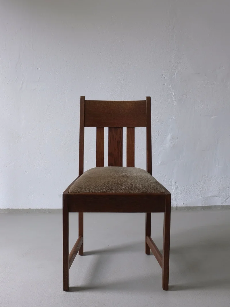 4 Arts & Crafts Oak Dining Chairs, 1910s