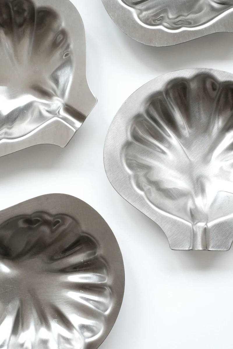 Set of 4 Shell Dishes
