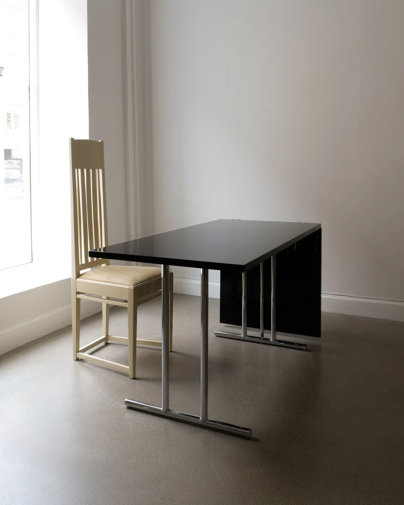 Lou Perou Extendable Table by Eileen Grey