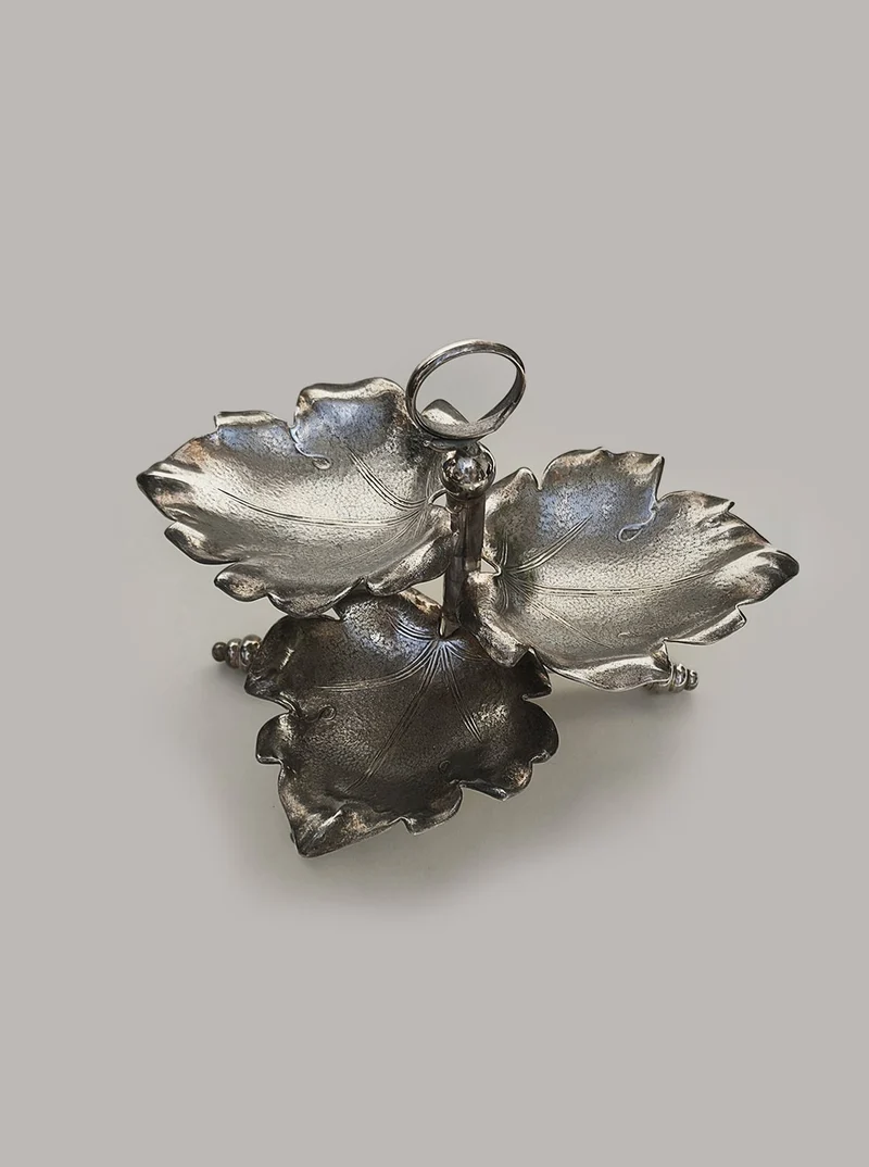 Triple Leaf Server Tray