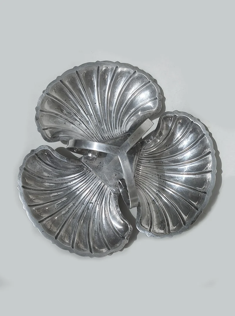 Silver-plated Triple Shell Tray