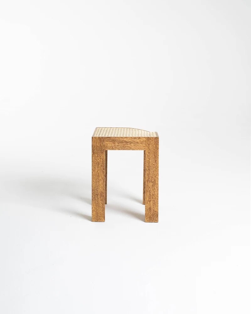 "Canto" Stool
