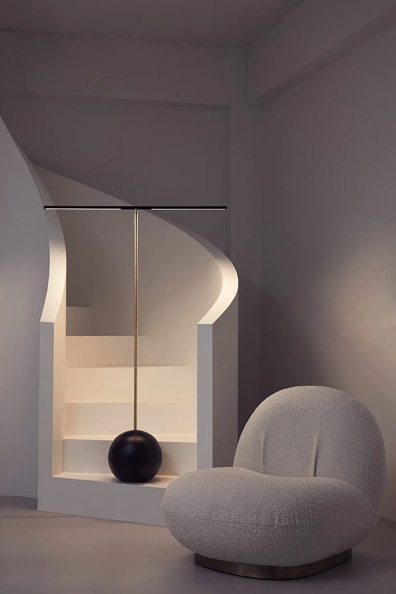'T- Lamp' Brass Floor Lamp