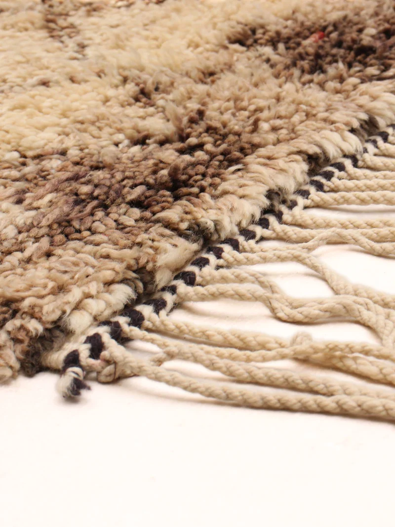 Moroccan Berber Rug in Ivory 196 x 295 cm