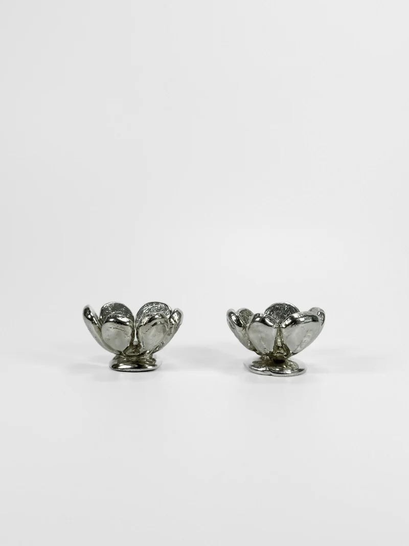 The Tin Collection / FLWR egg cup