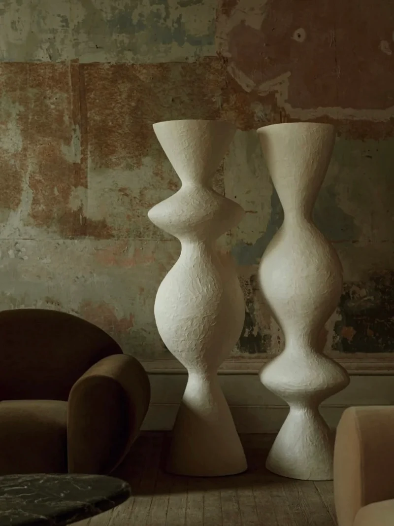 Venus Plaster Floor Lamp