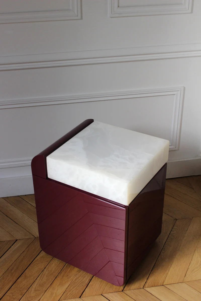 "Amo" Bordeaux and White Onyx Table