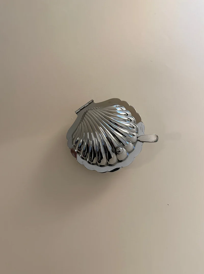 Shell Shaped Butter Dish