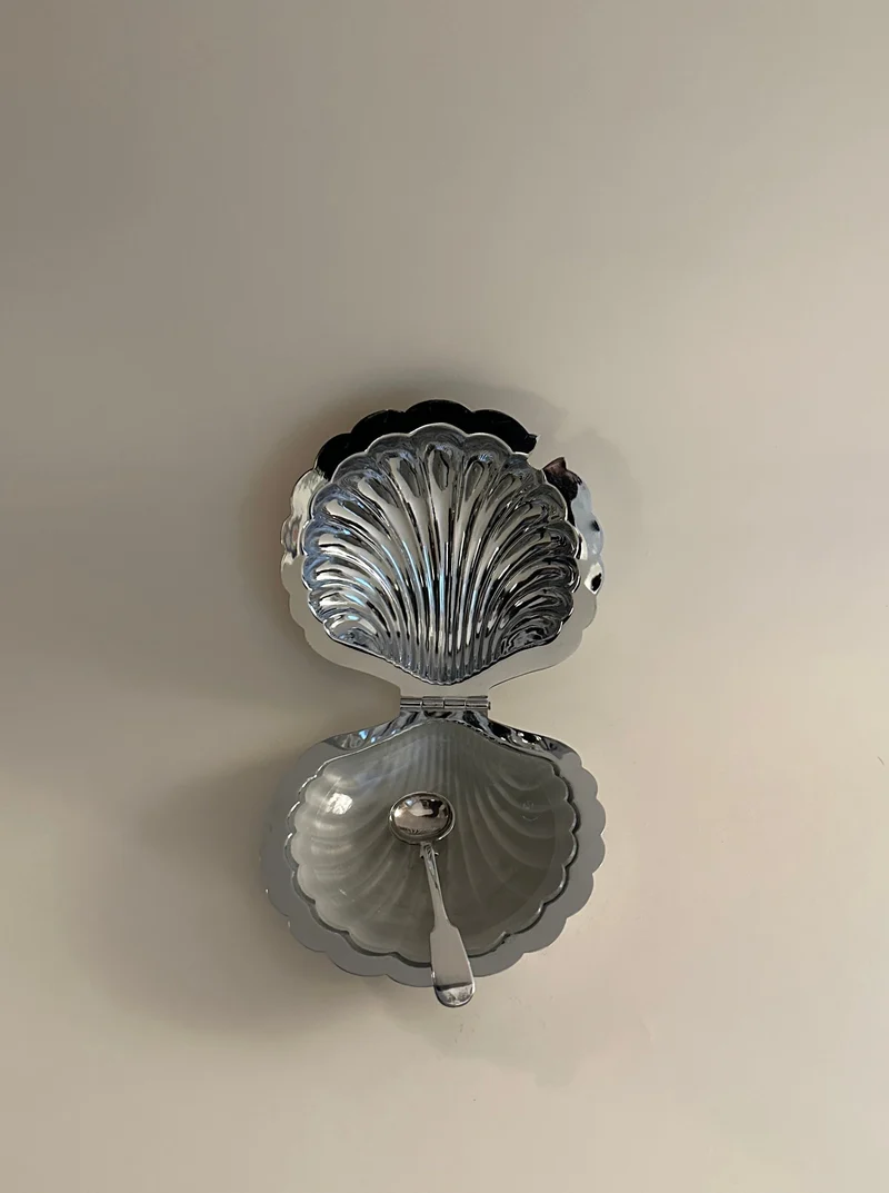 Shell Shaped Butter Dish