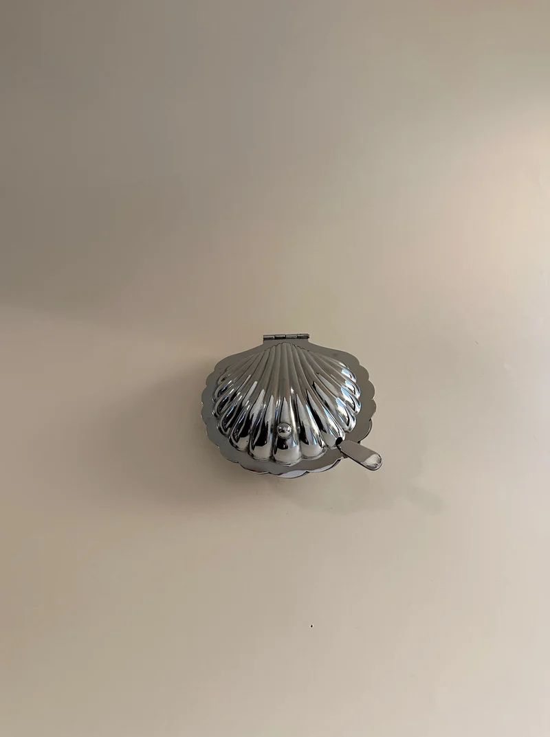 Shell Shaped Butter Dish