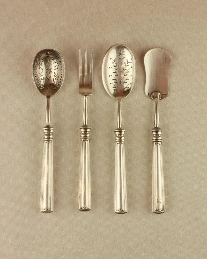 Set of silver-plated metal cutlery