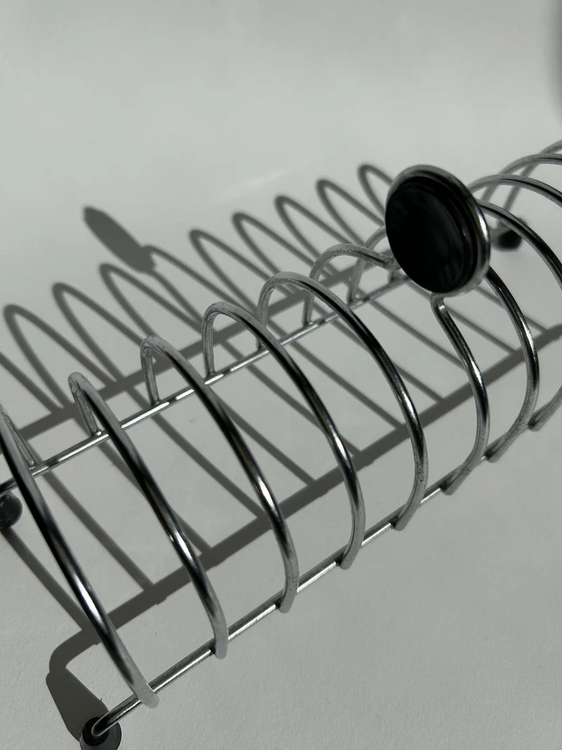Postmodern Toast Rack (Tomado Holland)