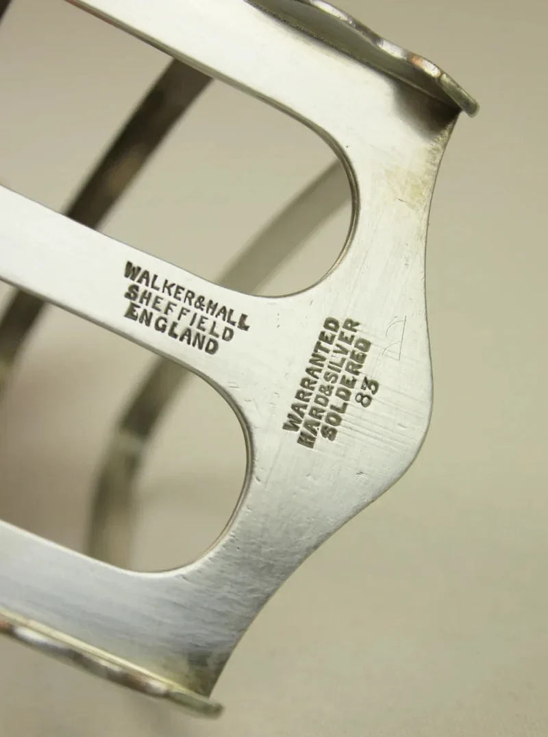 English Toast Holder