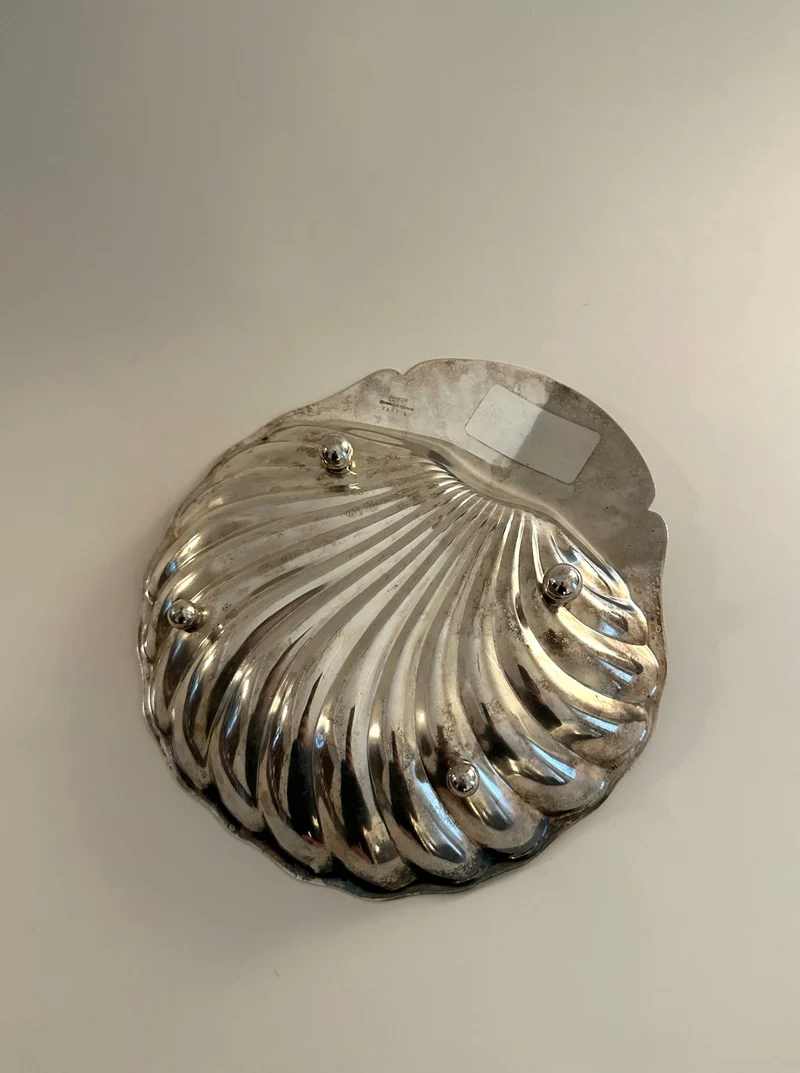 Large Shell Shaped Vide Poche