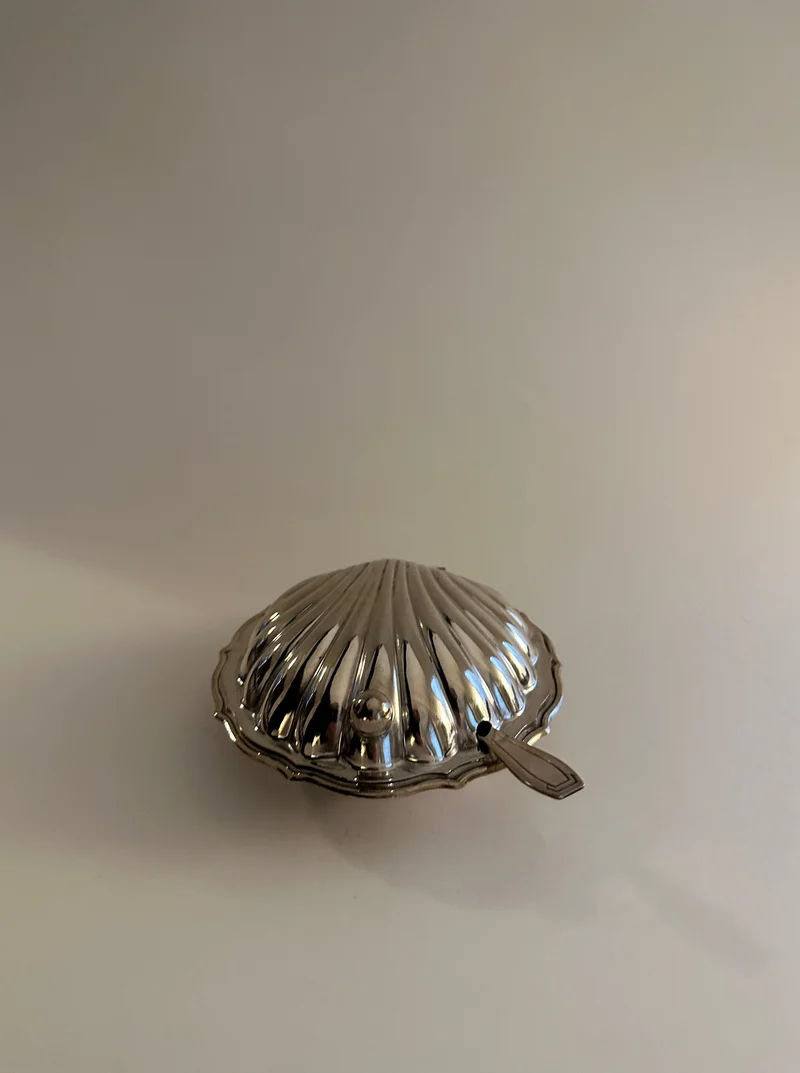 Shell Shaped Butter Dish