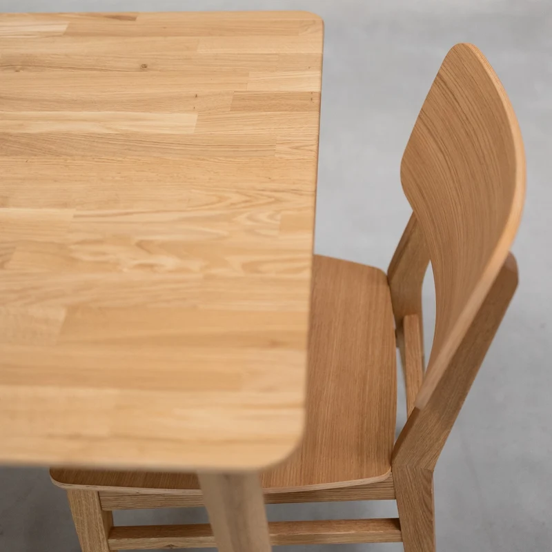 Table de salle à manger carrée en chêne massif GUSTAF | NordicStory