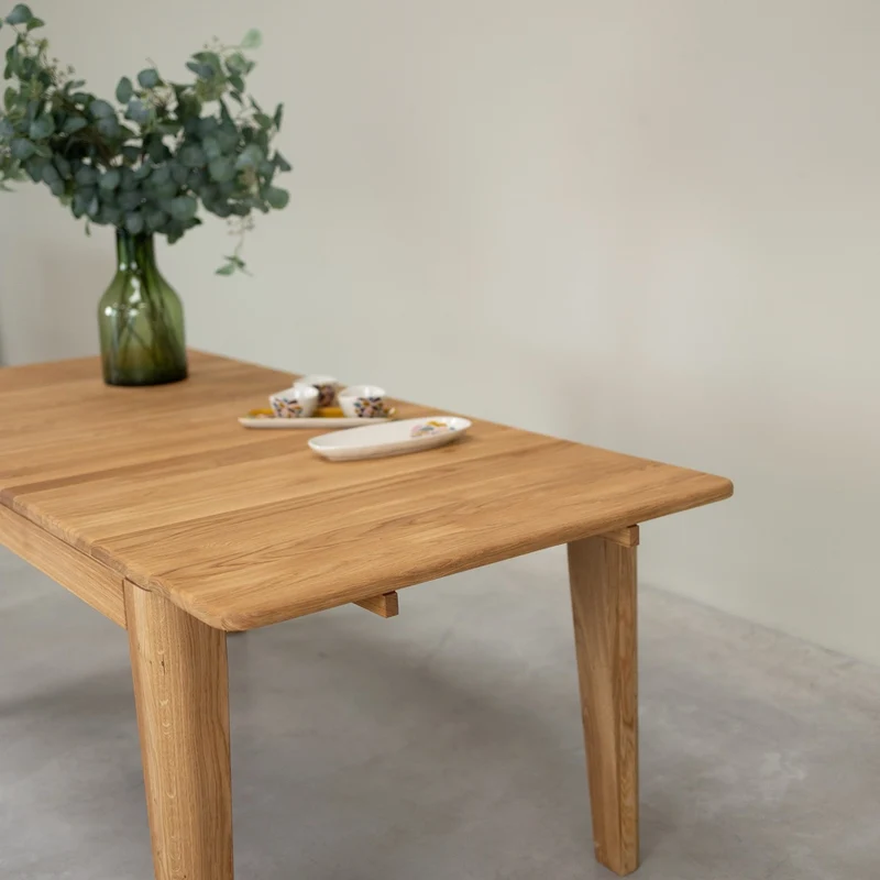 Table de salle à manger à rallonges en chêne massif KODAMA | NordicStory