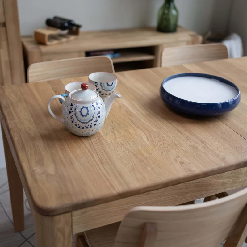 Table de salle à manger à rallonges en chêne massif KODAMA | NordicStory