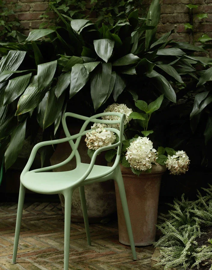 Set 4 Masters Chaise by Kartell