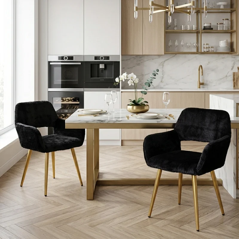 Lot de 2 fauteuils de salle à manger de style scandinave en fausse fourrure noire avec pieds en métal doré
