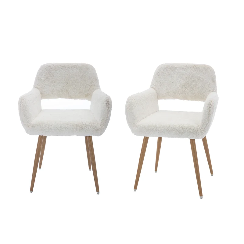 Lot de 2 fauteuils de salle à manger de style scandinave en fausse fourrure blanche avec pieds en métal effet bois