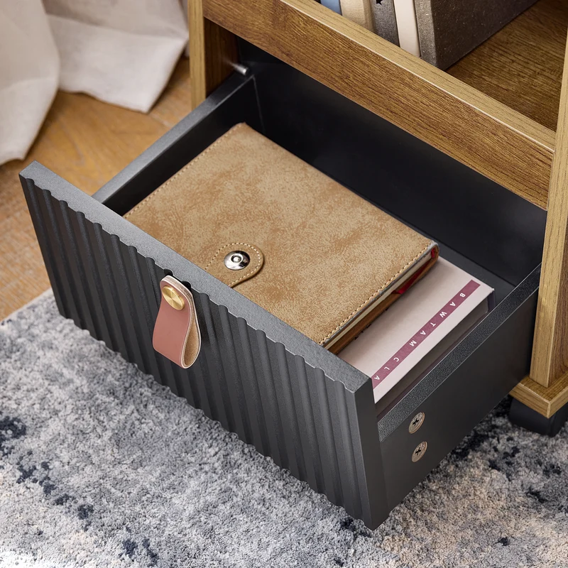 SoBuy FBT143-PF Bout de Canapé sur Roulettes Table de Chevet Table d'Appoint avec 1 Tiroir, 2 Compartiments Ouverts et 4 Portes
