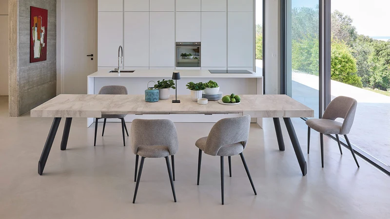 Teseo table extensible