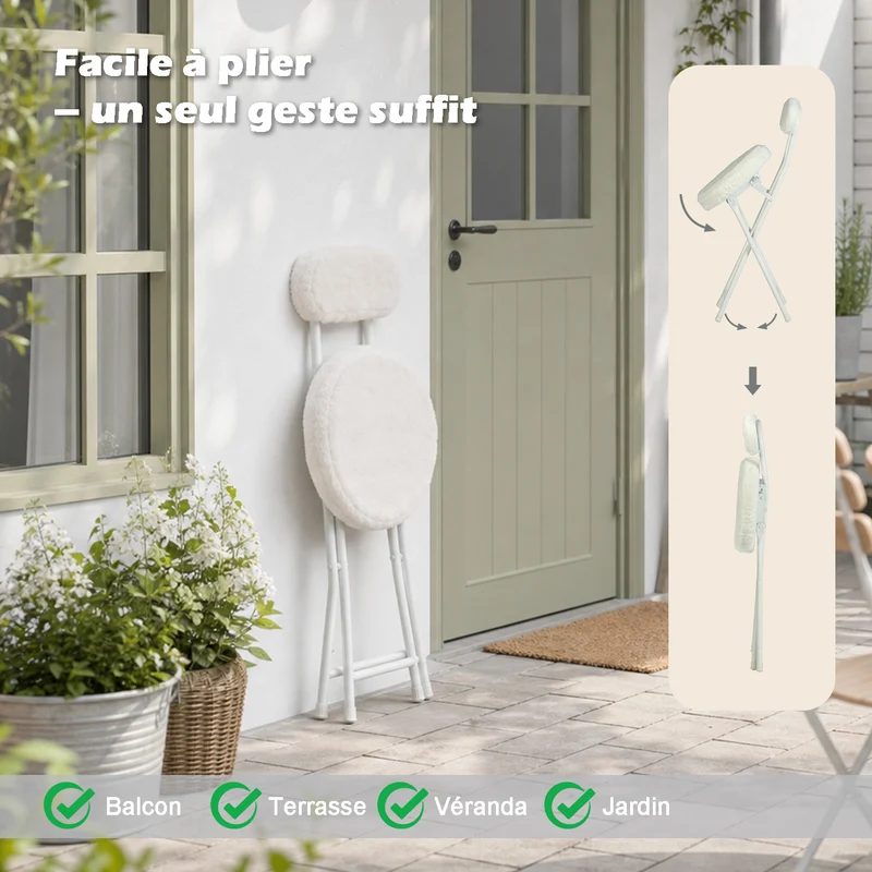 Ensemble de salle à manger de style scandinave comprenant une table ronde en chêne et quatre chaises pliantes blanches