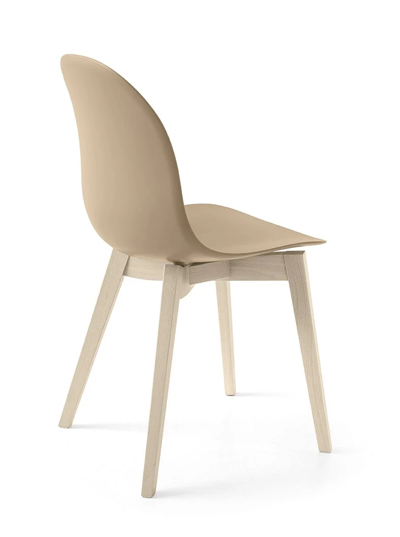 Chaise Connubia- Academy (Hêtre) CB1665