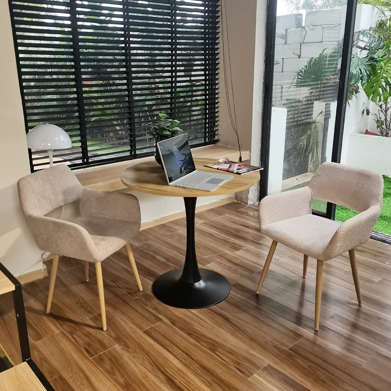 Lot de 4 fauteuils de salle à manger scandinaves avec accoudoirs en velours côtelé beige - CROMWELL CORDUROY