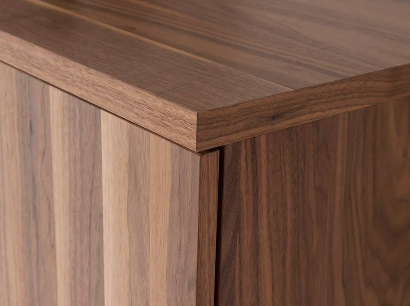 Buffet design en bois de noyer – Angel Cerda 3056