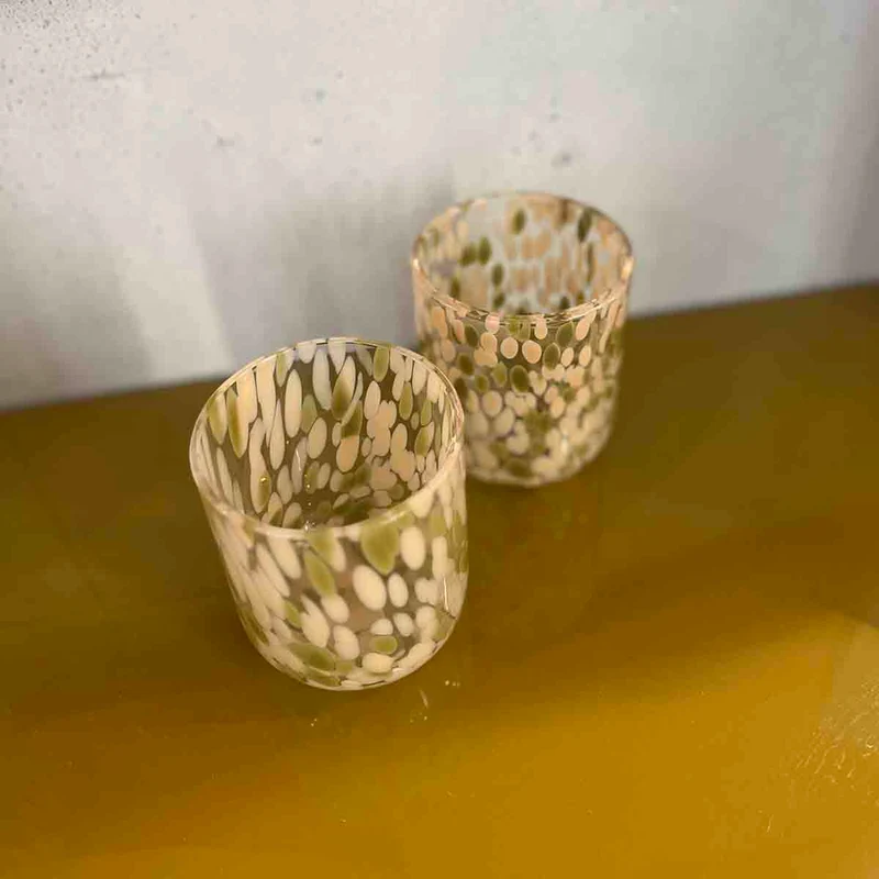 VERRE MOUCHETÉ