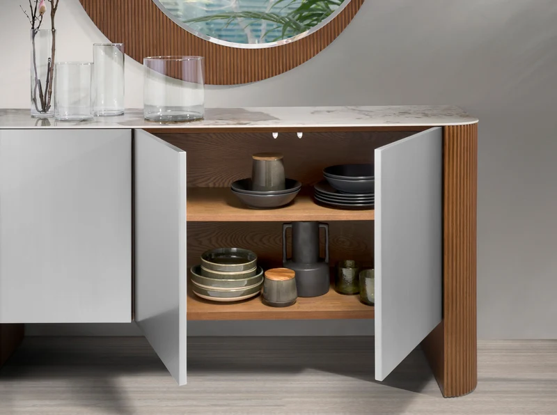 Buffet design 3 portes en bois argenté et noyer avec plateau en marbre de porcelaine – Angel Cerdá 3261