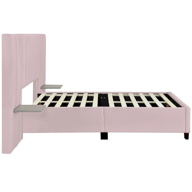 Lit plate-forme capitonné en velours rose avec tête de lit capitonnée surdimensionnée à chevrons et étagères latérales