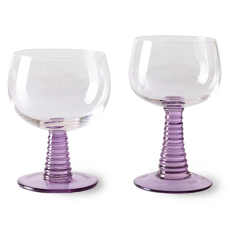 VERRE À VIN VIOLET
