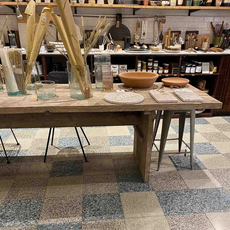 MA TABLE DE FAMILLE