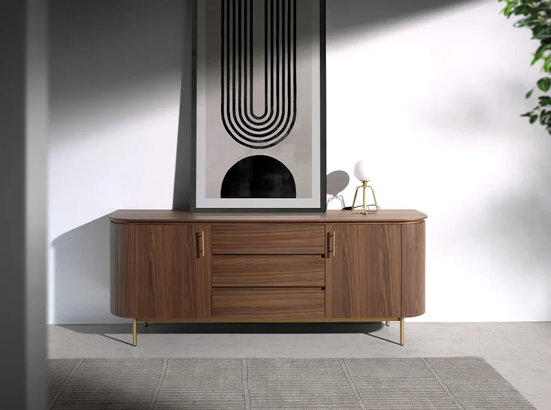 Buffet design en bois de noyer avec poignées en acier doré – Angel Cerdá 3228
